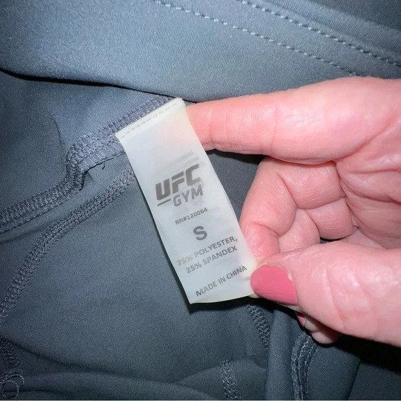 UFC Gym S gray +‎ black workout leggings - Picture 7 of 7